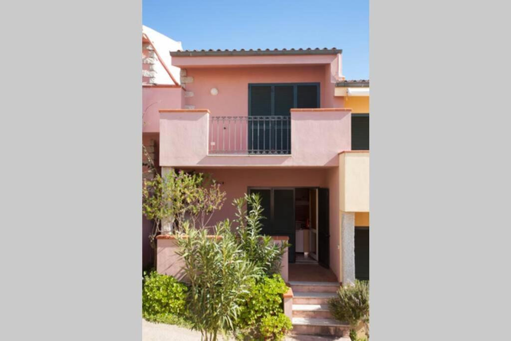 Vedere Vale Piu Di Mille Parole Badesi Exterior photo
