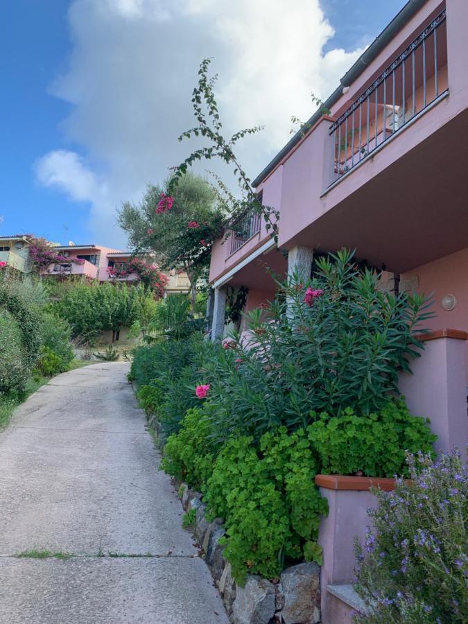 Vedere Vale Piu Di Mille Parole Badesi Exterior photo