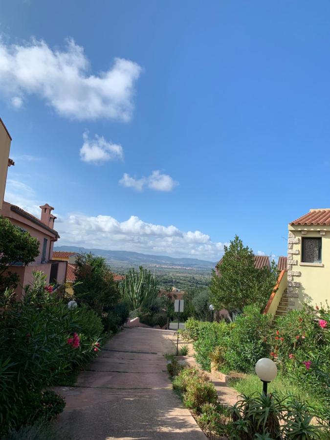 Vedere Vale Piu Di Mille Parole Badesi Exterior photo