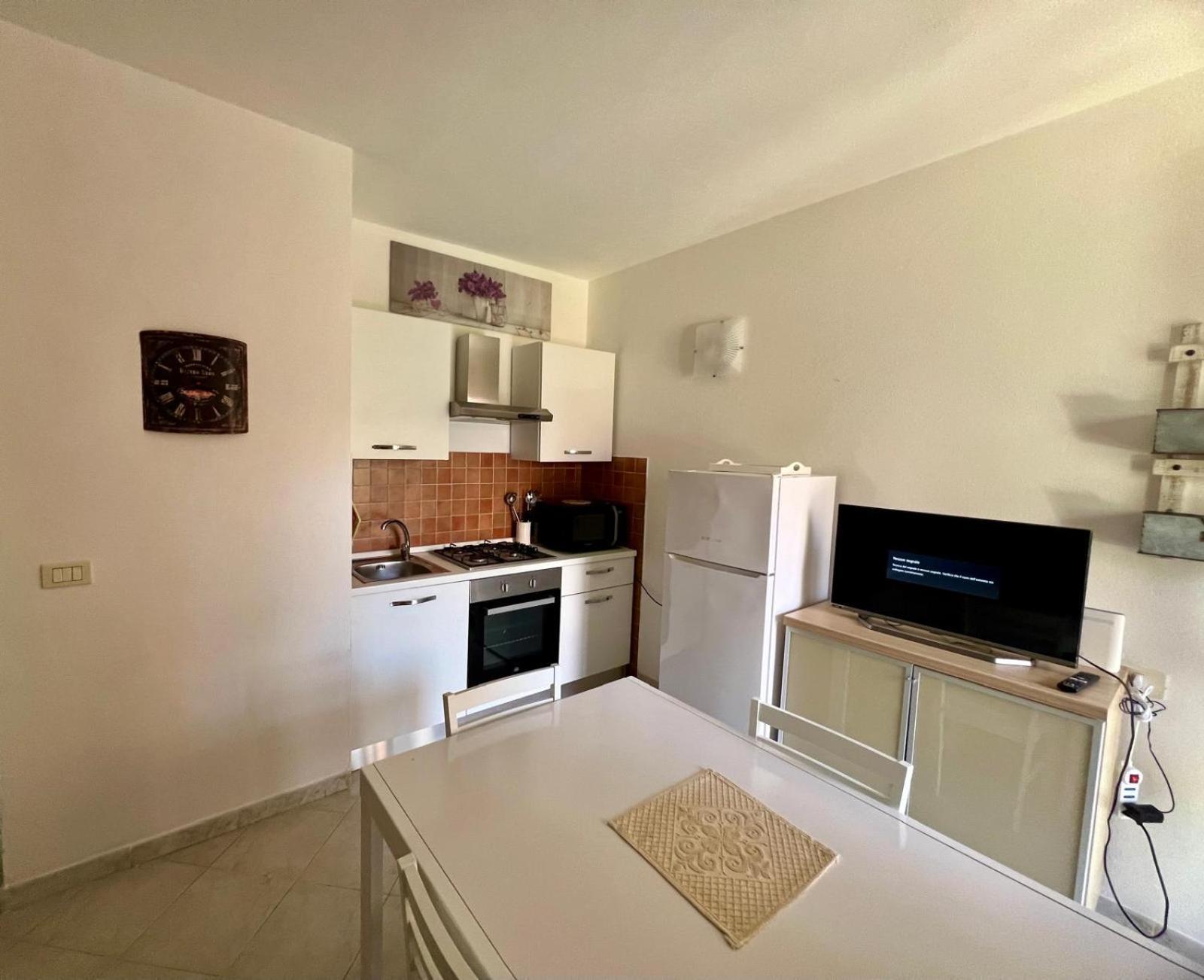 Vedere Vale Piu Di Mille Parole Badesi Exterior photo
